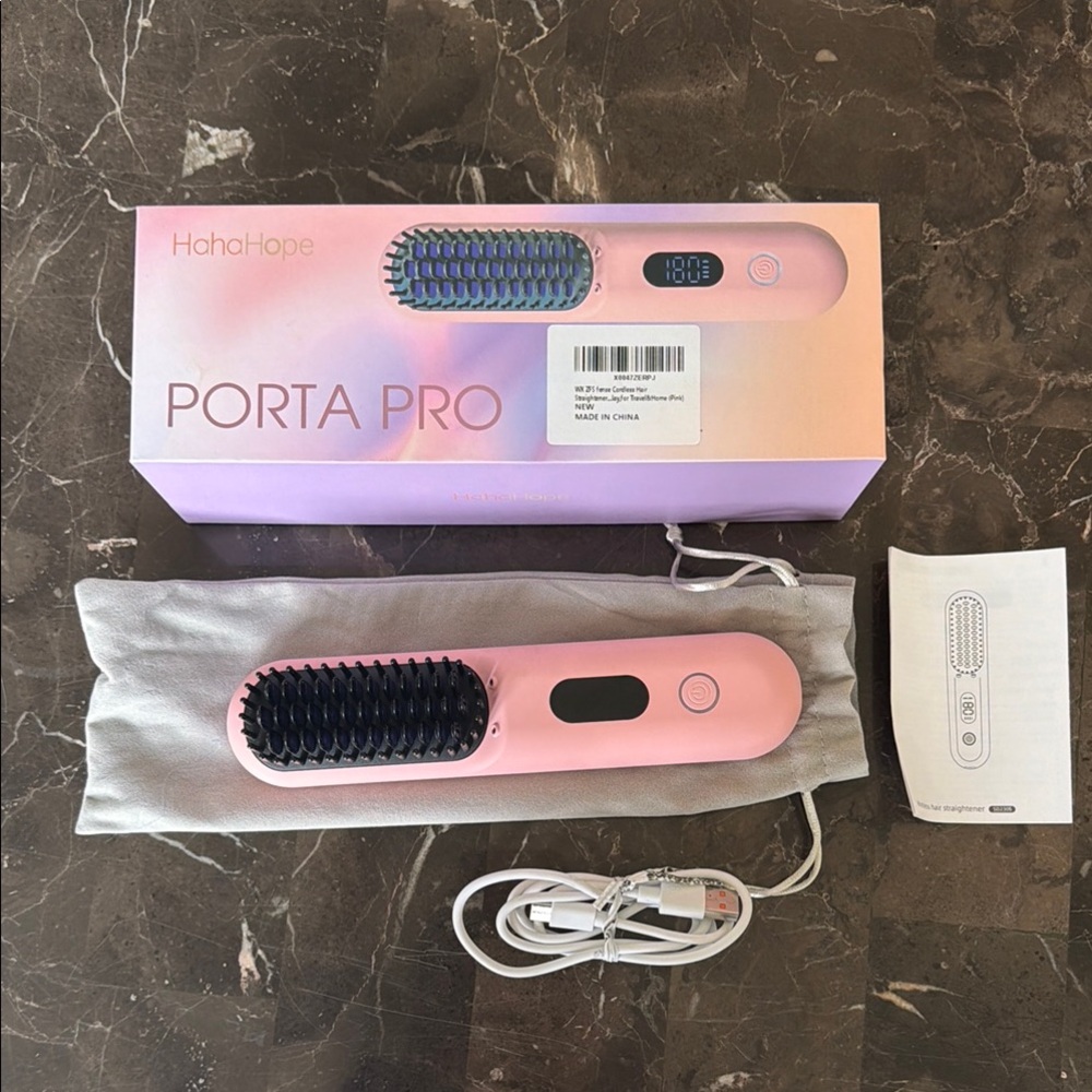 NWT  Electric Hair Straightening Travel Brush